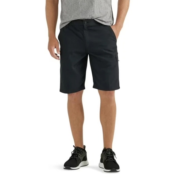Wrangler Men's Outdoor Performance Side Elastic Waist Short, Size 32, Relaxed - Picture 1 of 4